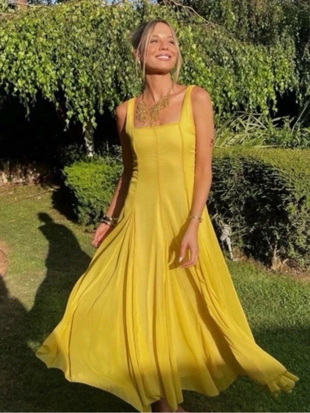 ZARA Elegant Yellow Flowing Sleeveless Dress.